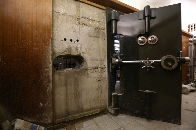 The famous hole drilled in the Hatton Garden vault wall